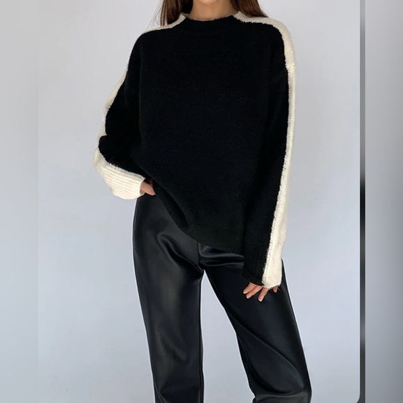 Commense Sweater Top Womens Size XS Black Ivory Relaxed Classic - Picture 5 of 15